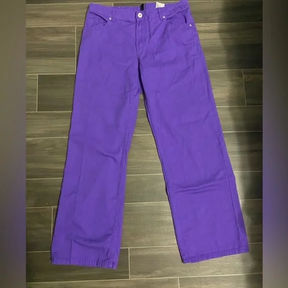 NWOT H&M Mid Rise Jeans - Picture 4 of 4